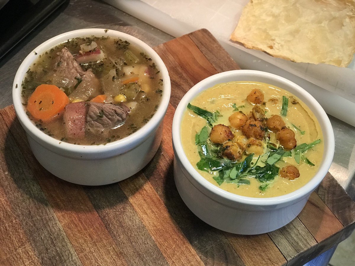 TheCatchCafe's tweet photo. Beef and Vegetable #Soup, 

Golden Soup - #vegetarian/#vegan friendly with Turmeric, Cauliflower, Onion, Garlic, Sweet Potato’s, Veggie Stock, and topped with Chickpeas &amp; Spinach 😋

Catch Us at the Catch #Cafe! https://t.co/dExfekNuB1