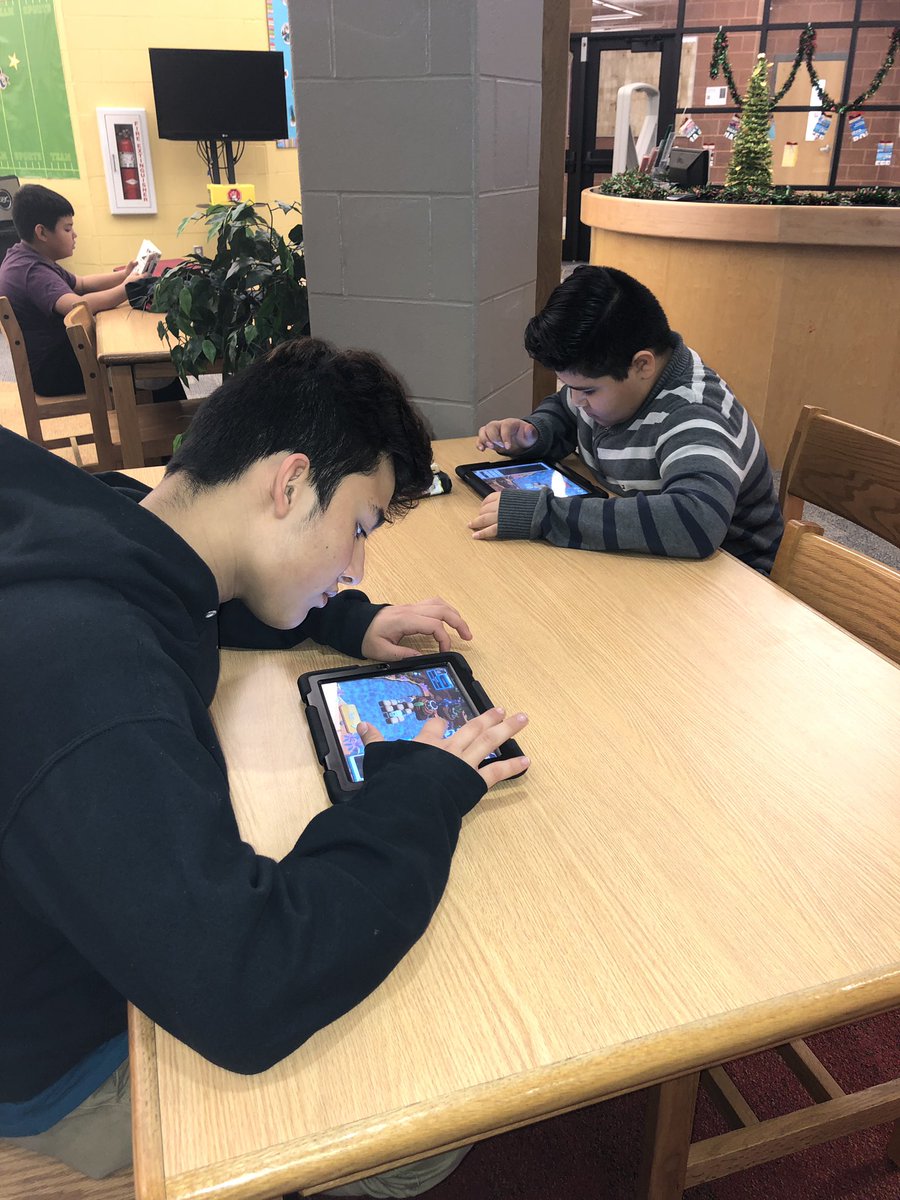 EL’s doing coding! #hourofcode2018 @MelindaLMS