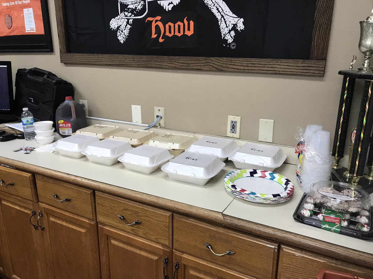 Celebrating my Hoover store today for putting in the most leads for November! So many wings! 🤤❤️🔥<a href="/TheHOOVdepot881/">Hoover Home Depot</a> <a href="/RockwoodShutter/">Rockwood Shutters</a>