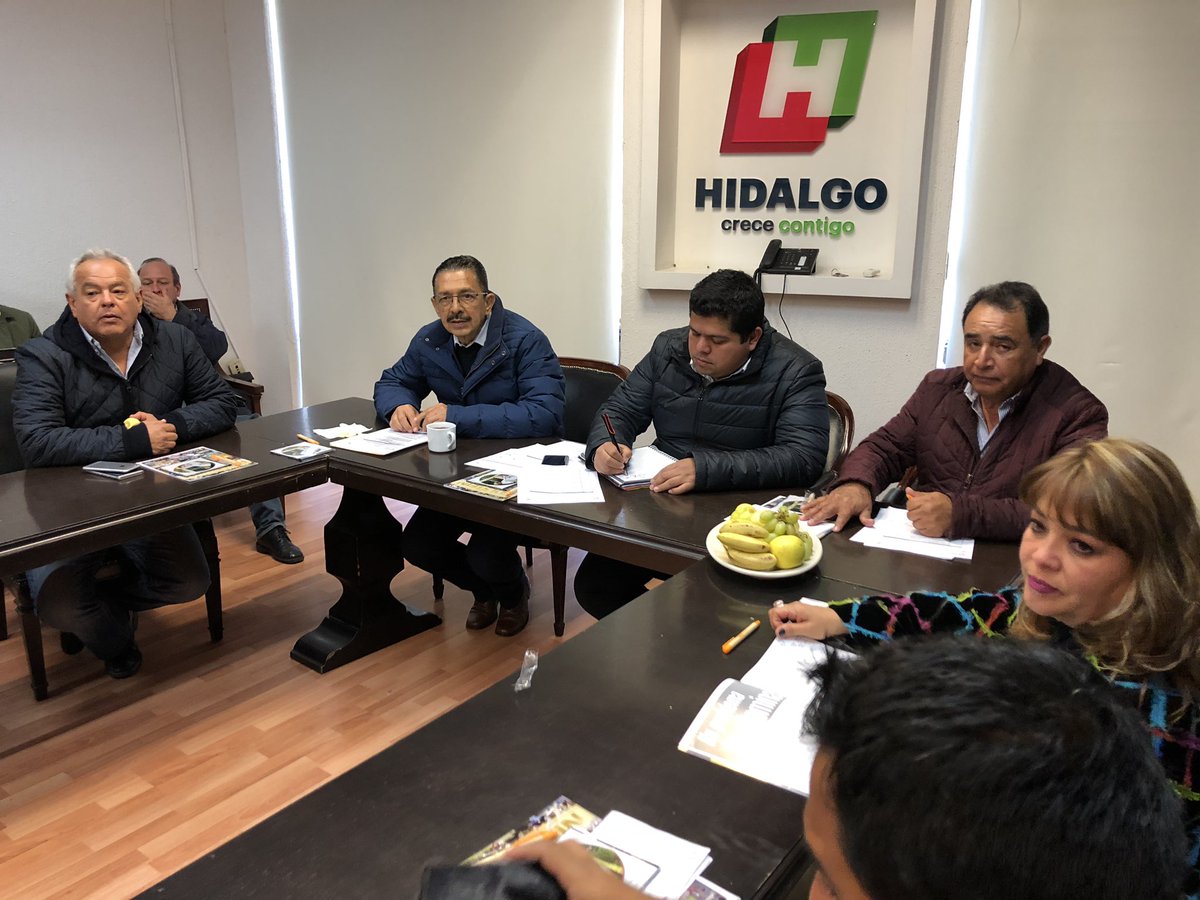 UCEHGO's tweet photo. Evaluación de avances del eje 1 Sanidad e Inocuidad dentro del programa de reducción de riesgos de contaminación en ganado lechero  del Valle de Tulancingo. https://t.co/4dcO9m42JI