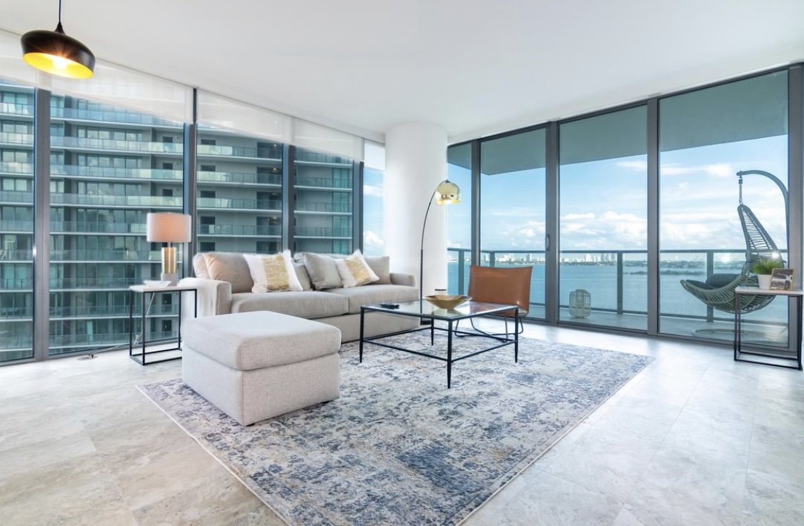 Exquisite Elegance. #ParaisoBayviews |photo: @realestatephotographyusa
paraisobayviews.com