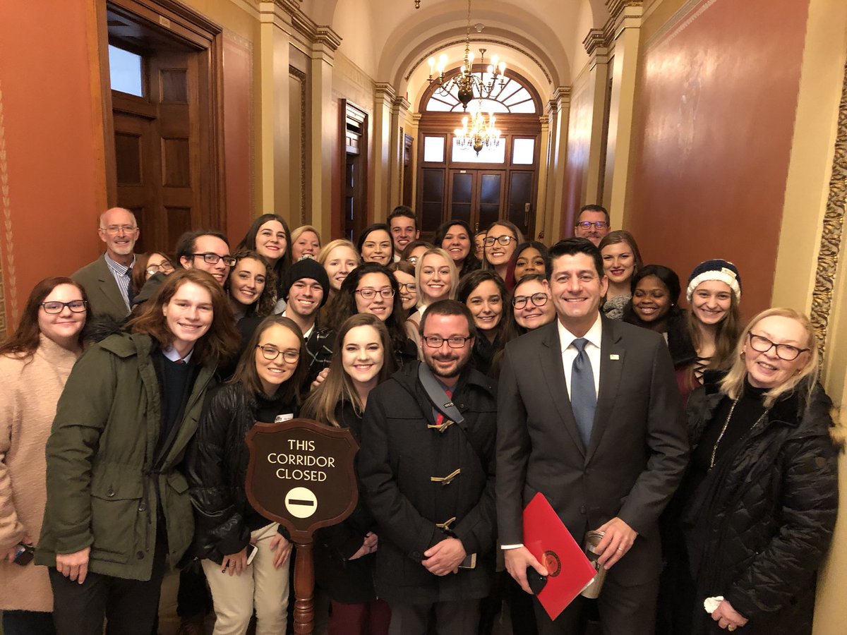 Enjoyed exploring the Capitol this morning with @olemissmetp! Very impressed by this bright group of students.
