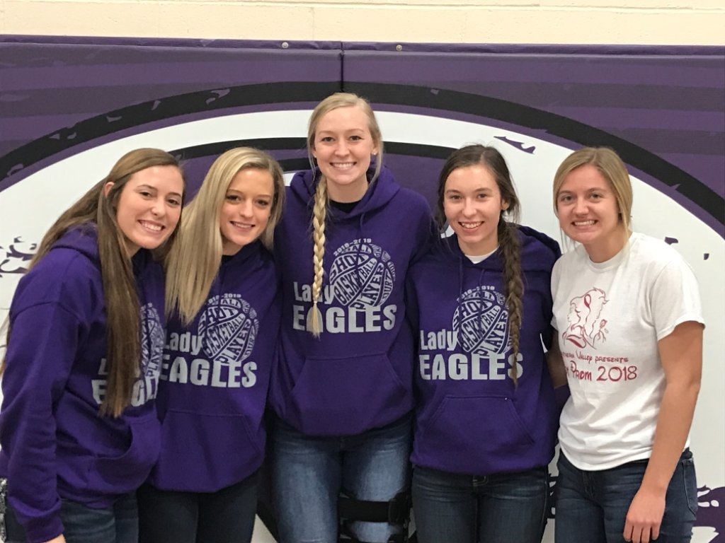 SVEagles's tweet photo. Congrats L. Samuelson 1st Team RPAC Lincoln Journal Star (LJS) and Omaha World Herald (OWH) Hon-Mention All State, S. Quinn, M. Bose, G. Hogeland 2nd Team RPAC LJS and OWH Honorable Mention All State, &amp; M. Schoen for LJS &amp; OWH Honorable Mention All State for volleyball great job! https://t.co/YFqkCUI2Zl
