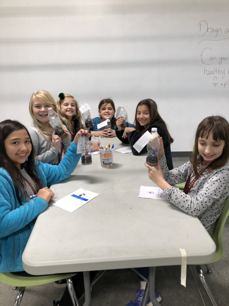 JHE 4th graders at STEAM Center!  <a href="/JHE4th/">JHE 4th Grade</a> <a href="/HayesHawks/">Jeanette Hayes Elem</a>