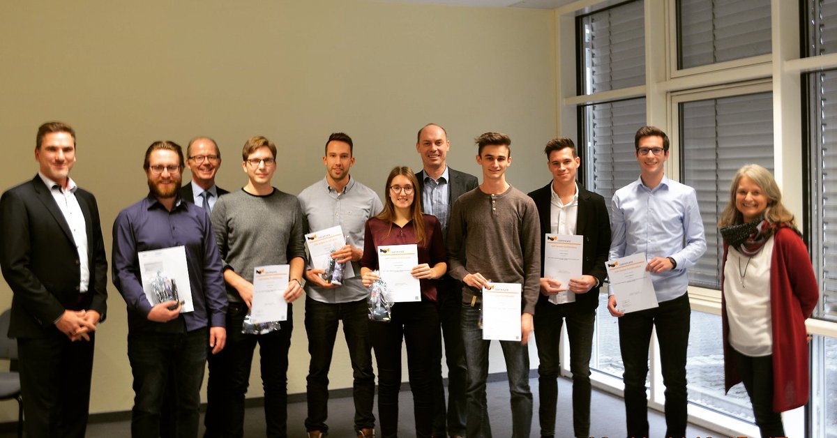 EDVSchulen's tweet photo. Herzlichen Glückwunsch an unsere Schüler für die erfolgreiche Teilnahme an der TERP10-Zertifizierung der #SAP! Danke auch an #4process für die tolle Zusammenarbeit und Schulung!
Zum ausführlichen Artikel hier lang:
https://t.co/yDrIy68KvN
#Weiterbildung #EDVSchulen https://t.co/RGgV2trnQl