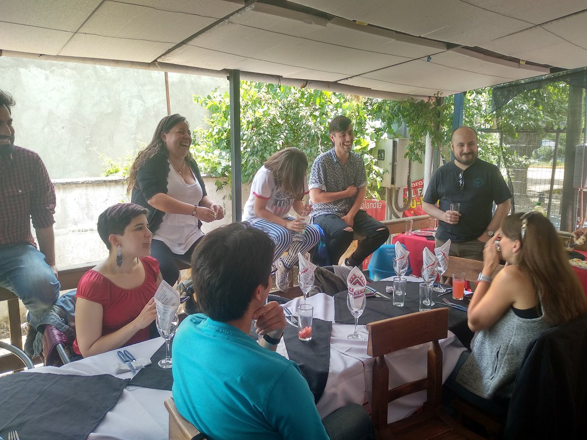 777DonLuis's tweet photo. Se pasó increíble, una tarde de aquellas que uno desea que nunca acabe #PasapalabraCHV https://t.co/yYo8e10Oim