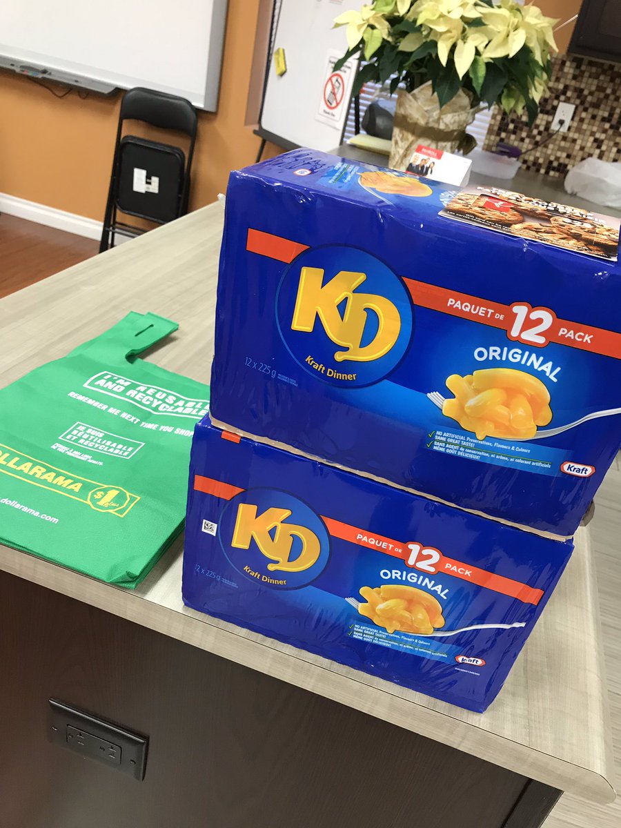 Not pictured: the frozen turkey for our youth dinner taking place on December 20!! Want more info? Give us a call 519-254-2363 x6 pic.twitter.com/VWWlDF0wkM