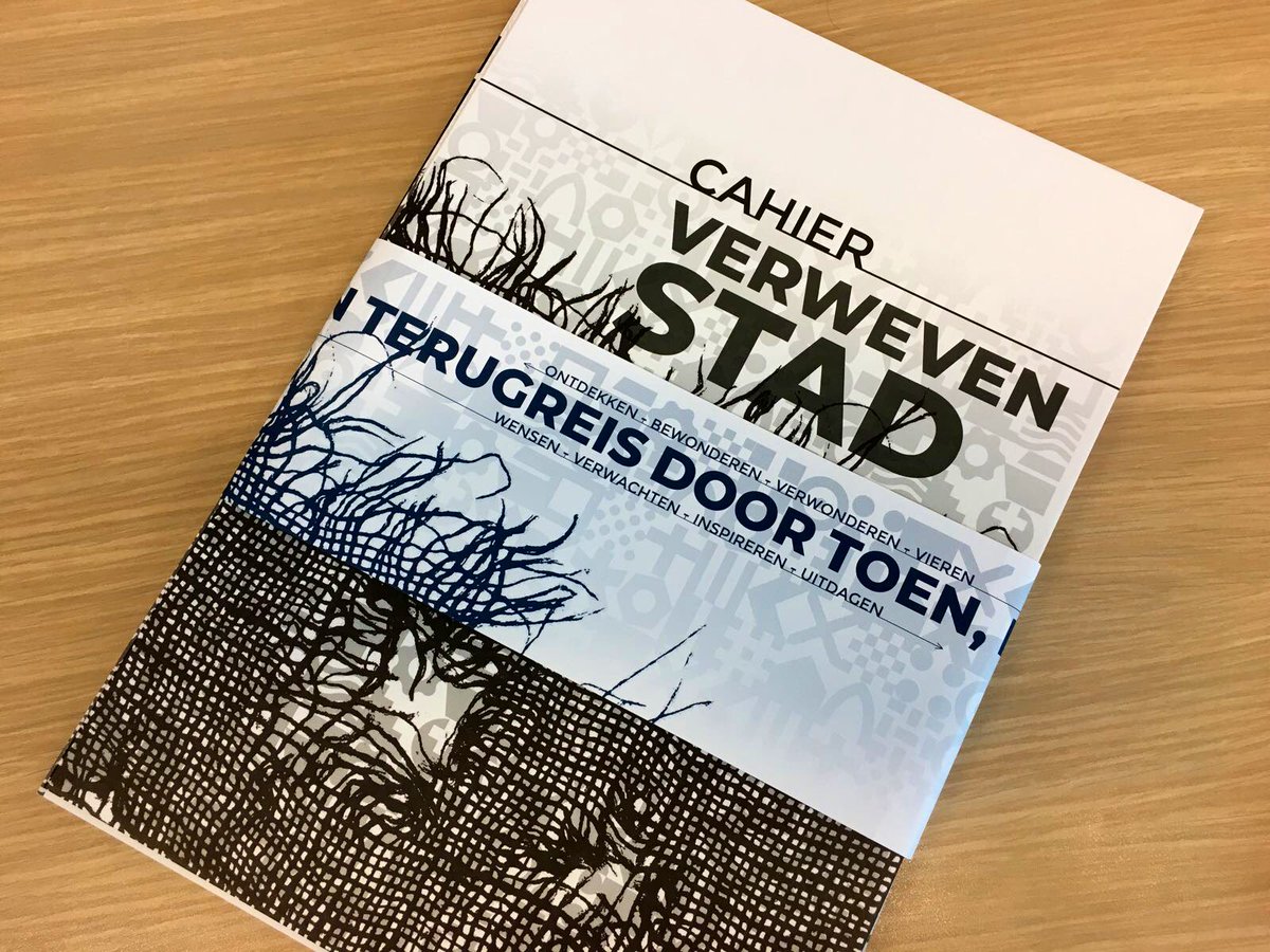 JacobsMario's tweet image. Het verhaal van #Tilburg als #VerwevenStad. Onze @VlaamseLudo vertelt voor een volle zaal in @TheatersTilburg over de kracht van de stedenbouw in onze stad. Bekroond met een mooi cahier, een terugreis door toen als inspiratie voor onze toekomst.