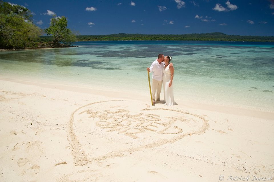 RatuaIsland's tweet photo. Ratua Island is a magical, picturesque place for a destination wedding
#RatuaIsland
#RatuaWeddings
#paradise https://t.co/XJOQ40YOeR
