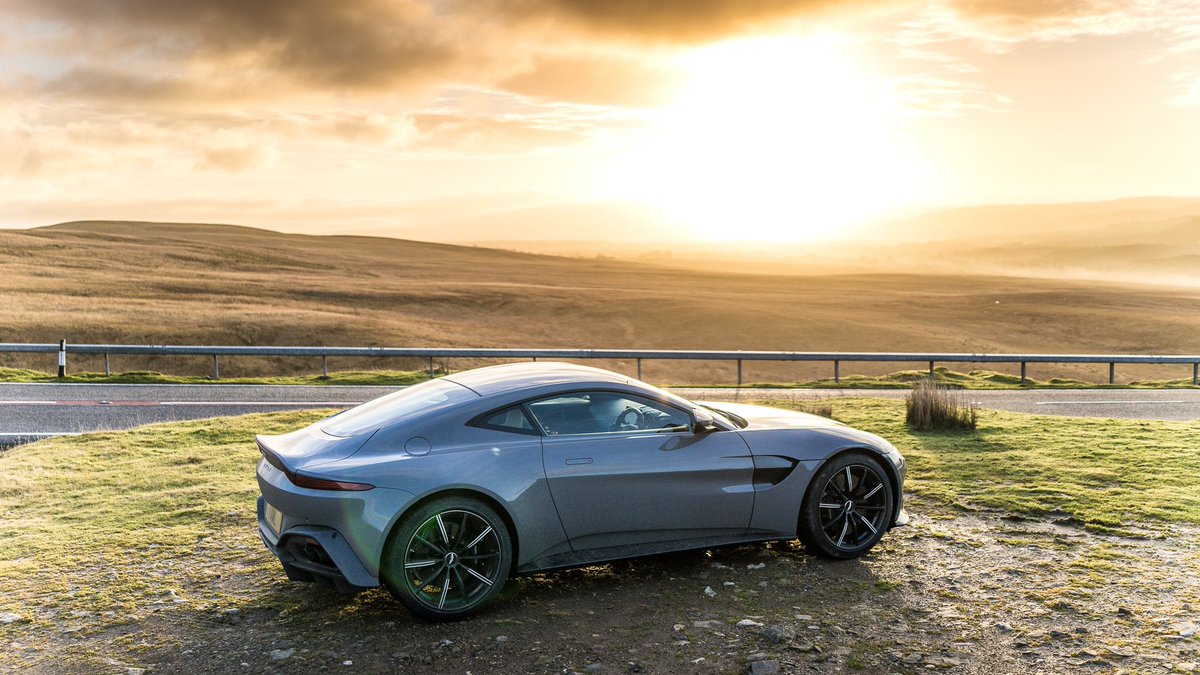 CaffandMac's tweet photo. I needed to get out of dodge! The last 18 months have been incredibly taxing,physically and mentally and a date with some early morning, super fresh and quiet Welsh roads was very much the order of the day.Queue this wonderful @astonmartin 

#cultofmachine. #caffeineandmachine. https://t.co/MNDiud8TR1