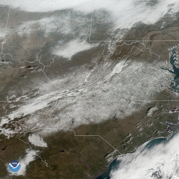 NOAASatellites's tweet image. That recent storm that dumped over a foot of #snow in parts of Virginia and North Carolina? You can see which areas are currently a winter wonderland (or not) in today's view from our #GOESEast satellite. Learn more: go.usa.gov/xPhyB