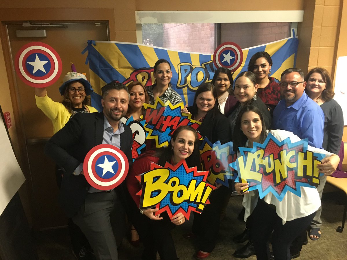 Bibiana1125's tweet photo. La Joya ISD Bilingual/ESL Department at the ELs Ed Tech Academy @BilingualTechET @AnaMPerez1 @CGarza0930 @LaJoyaISDEdTech @Irasema0719 @Crystal_bliss02 #LJTECHi3 https://t.co/OLcy1sjfbg