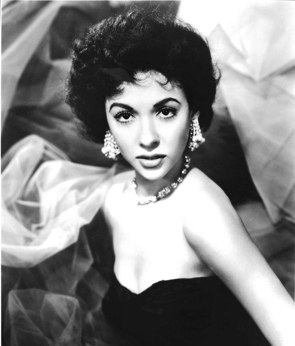 Happy birthday Rita Moreno!! 