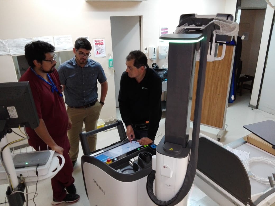 datamedicasa's tweet photo. #DATAMEDICA Realizando la instalación y capacitación del RX Portátil #SamsungGM85 en el Hospital San Camilo de San Felipe.

#samsung #hospitalsancamilo #datamedica #SSA #ServiciodesaludAconcagua #aconcagua https://t.co/QonIZ5yhUZ