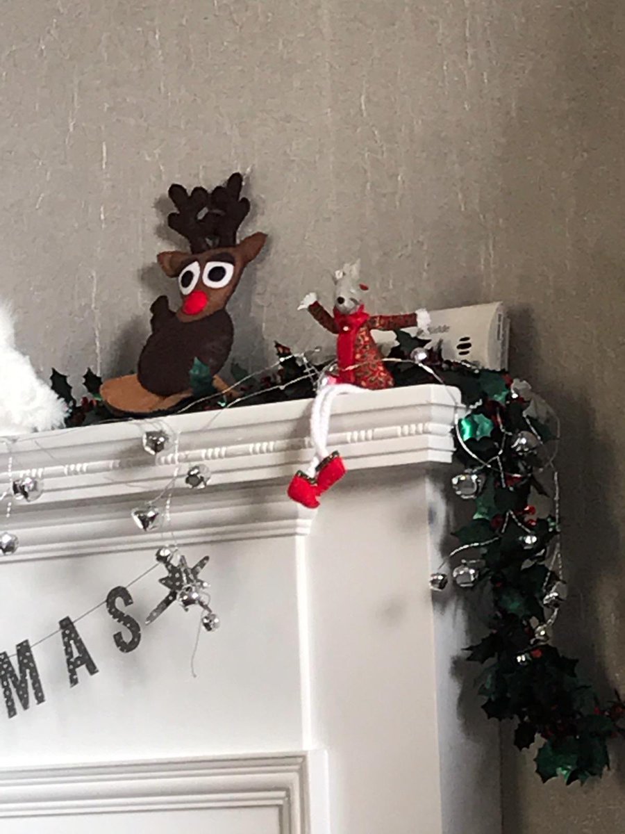 tes_by's tweet photo. Really enjoyed making this cute little reindeer for #Christmas For more craft ideas head to https://t.co/bqMfR7xdi4 ⛄️✂️🎅🏼👏🏻🎄#Christmascraft #christmasdecorations #christmasideas https://t.co/1g0jXbB35c