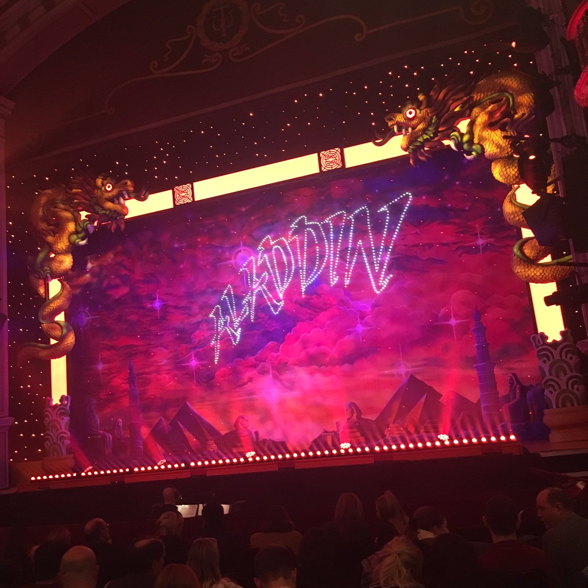 Its Panto time at <a href="/NewWimbTheatre/">New Wimbledon Theatre</a> and the magic is alive ✨
<a href="/cassmccowan/">Cassa</a> singing Defting Gravity was absolutely beautiful, what a voice! ⭐️