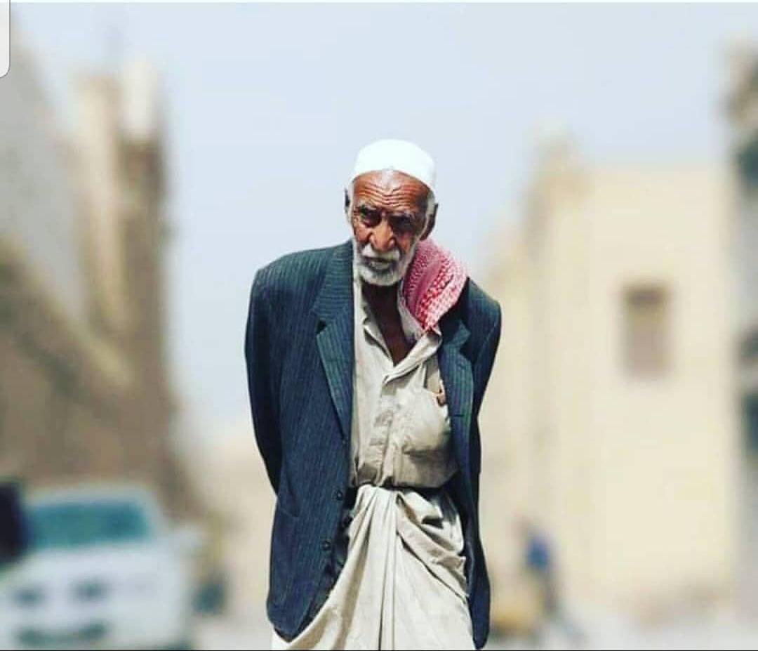 قالت له وهي على فراش الموت لا تتزوج بعدي لكي لا يضيع ابنائنا .. كبر الابناء وضاع هو ..