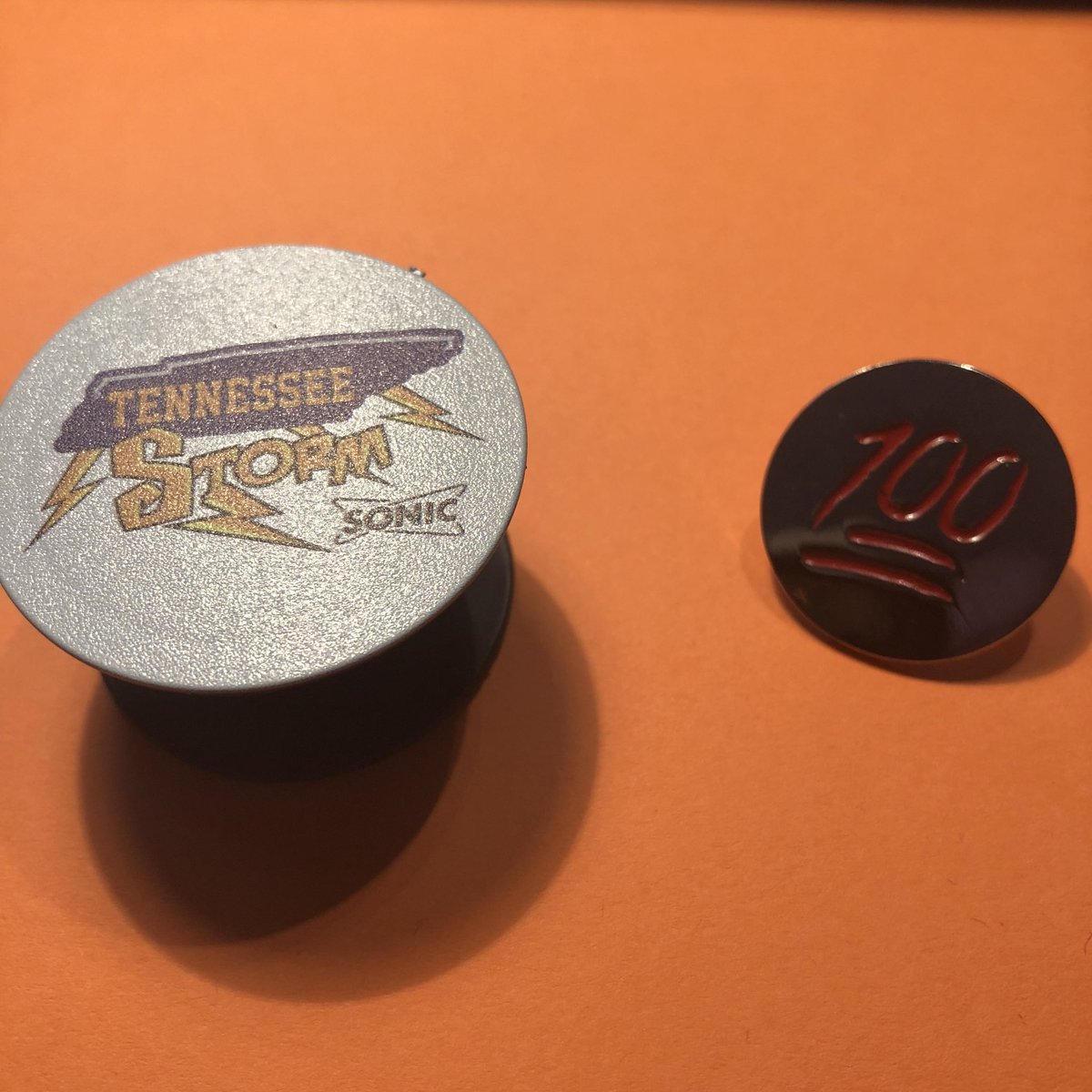 JimJmcneil's tweet photo. Gave out two more sets of 100% Pins to Lamar Parkway Sonic 3771 and second set to Harriman Sonic 2166! Congrats on first shop in December! #sritnstorm SRITNSTORM https://t.co/T7hNzCE0yE