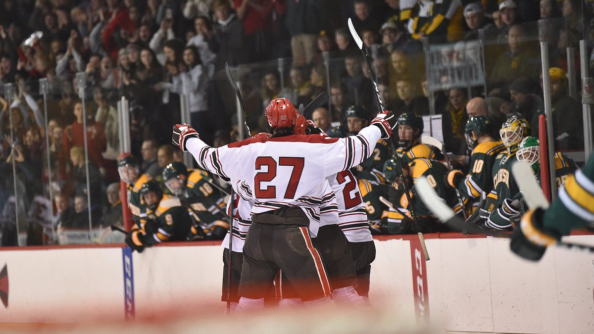 SkatingSaints's tweet photo. We're still thinking about Friday night - the Legends, the alumni &amp; fan support... THE WIN 🚨

Thank you to all who made it happen and congratulations again to Coach Flanagan and Coach McShane! #SLUHockey #LegendsofAppleton @SLUhockeyAlumni #herewegoSAINTS #stlawrenceu https://t.co/SU6CNpMZ1V