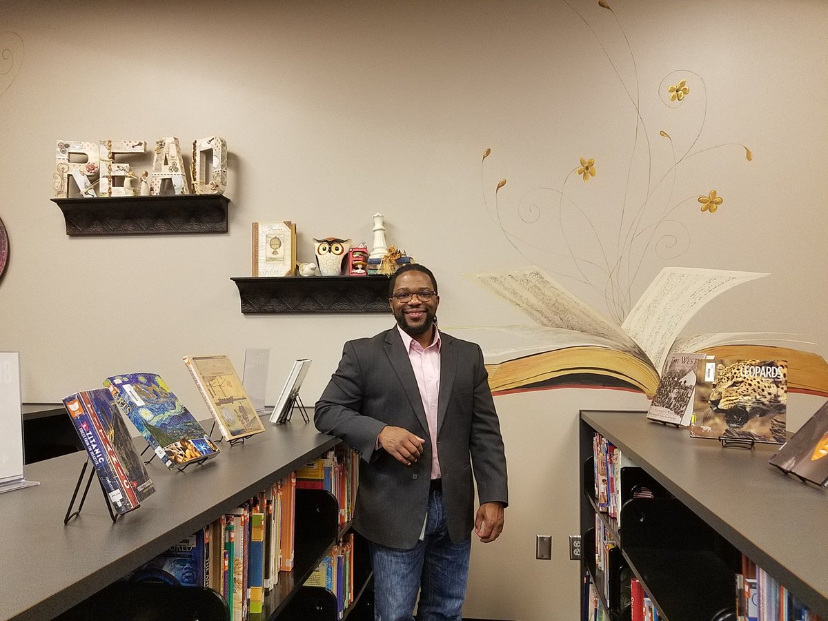 Thank you, Oak Grove Middle School for today's author's visit.  It was great to "poetry" with you all.