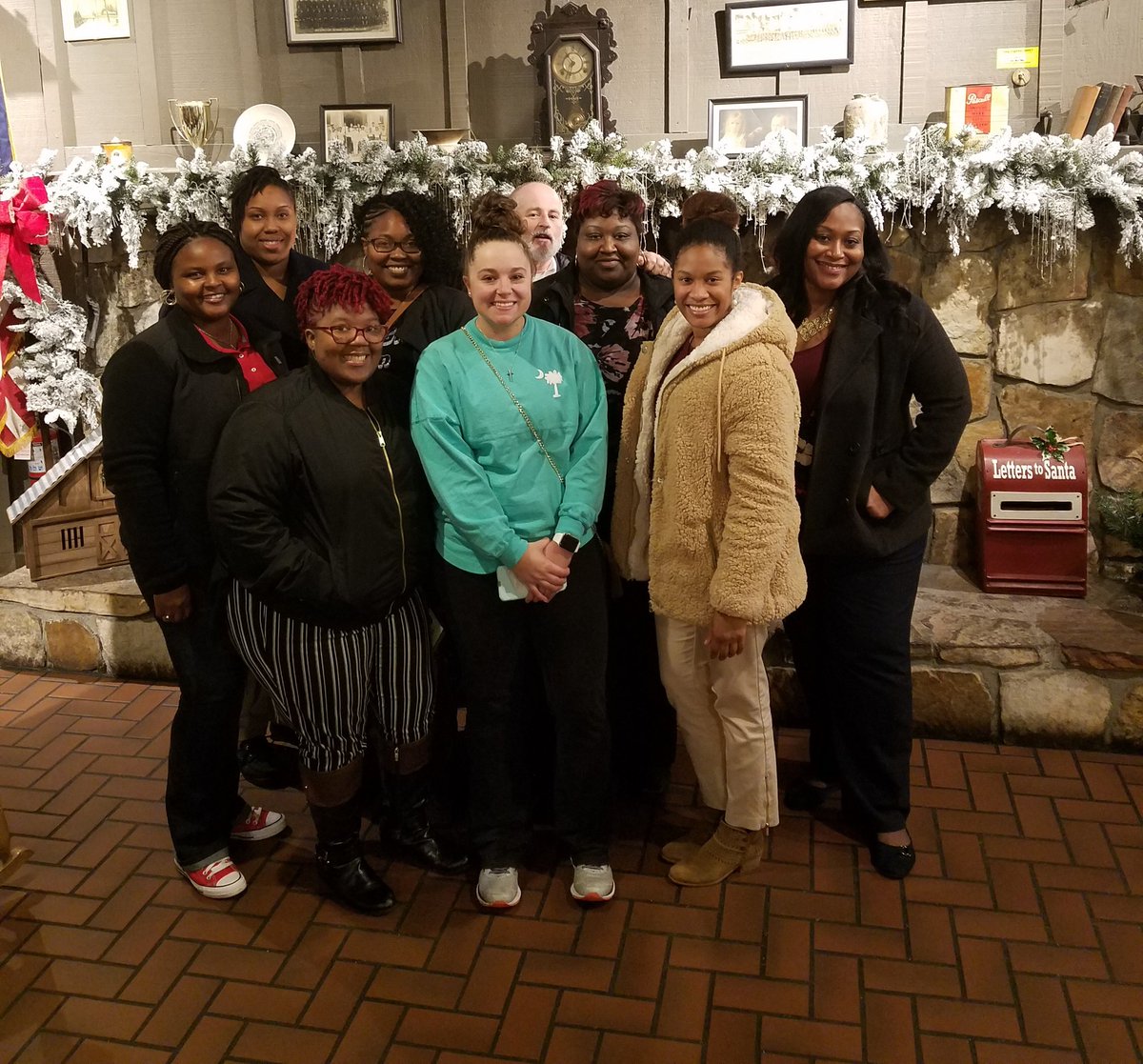 kerifbeach's tweet photo. Teacher Forum Christmas Gathering #OBG3 #EducatorsRock https://t.co/Q439lWPXpi