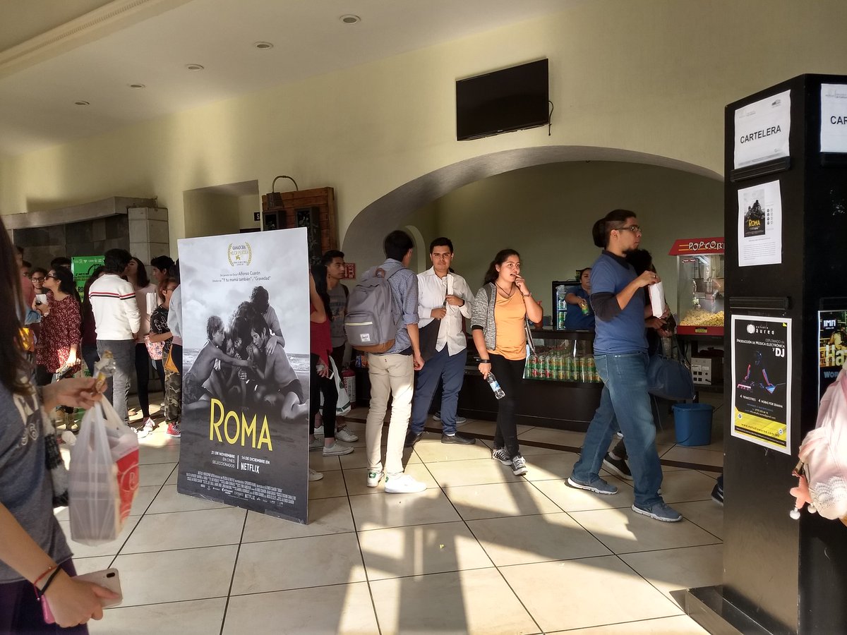 Estudiantes están listos para disfrutar la película ROMA con entrada gratuita en el <a href="/Cine_Morelos/">Cine Morelos</a>. #Cuernavaca
#Morelos
cinemorelos.com.mx