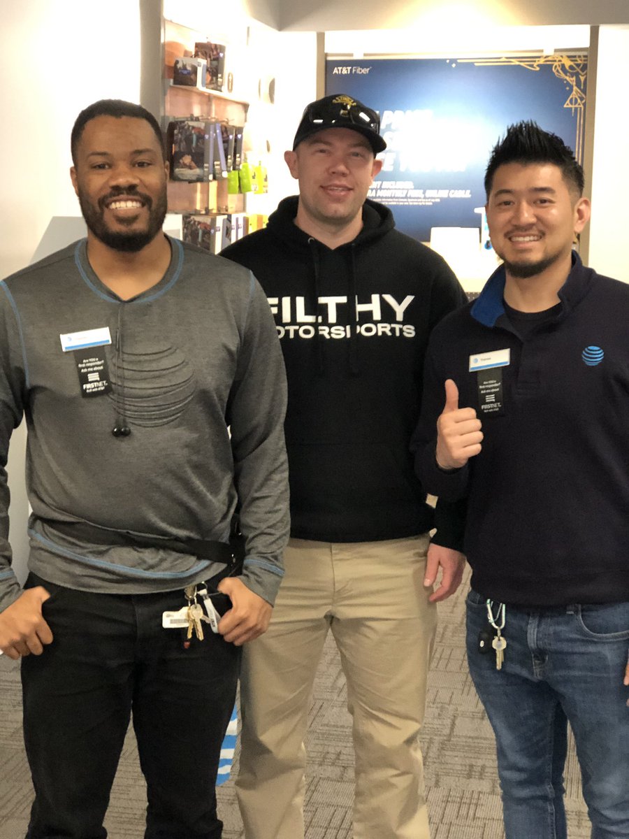 NorthP8700's tweet photo. Continuing the focus on FirstNet!! Stephen helping our first responder. Customer was kind enough to give us patch to add to our wall. #allaboutFIRSTNET @NorthP8700  @sjparsons2014 @thedoscarver @LisaKLuff @fjdevereux @CentralRgnVoice https://t.co/Y5b1l71FGV