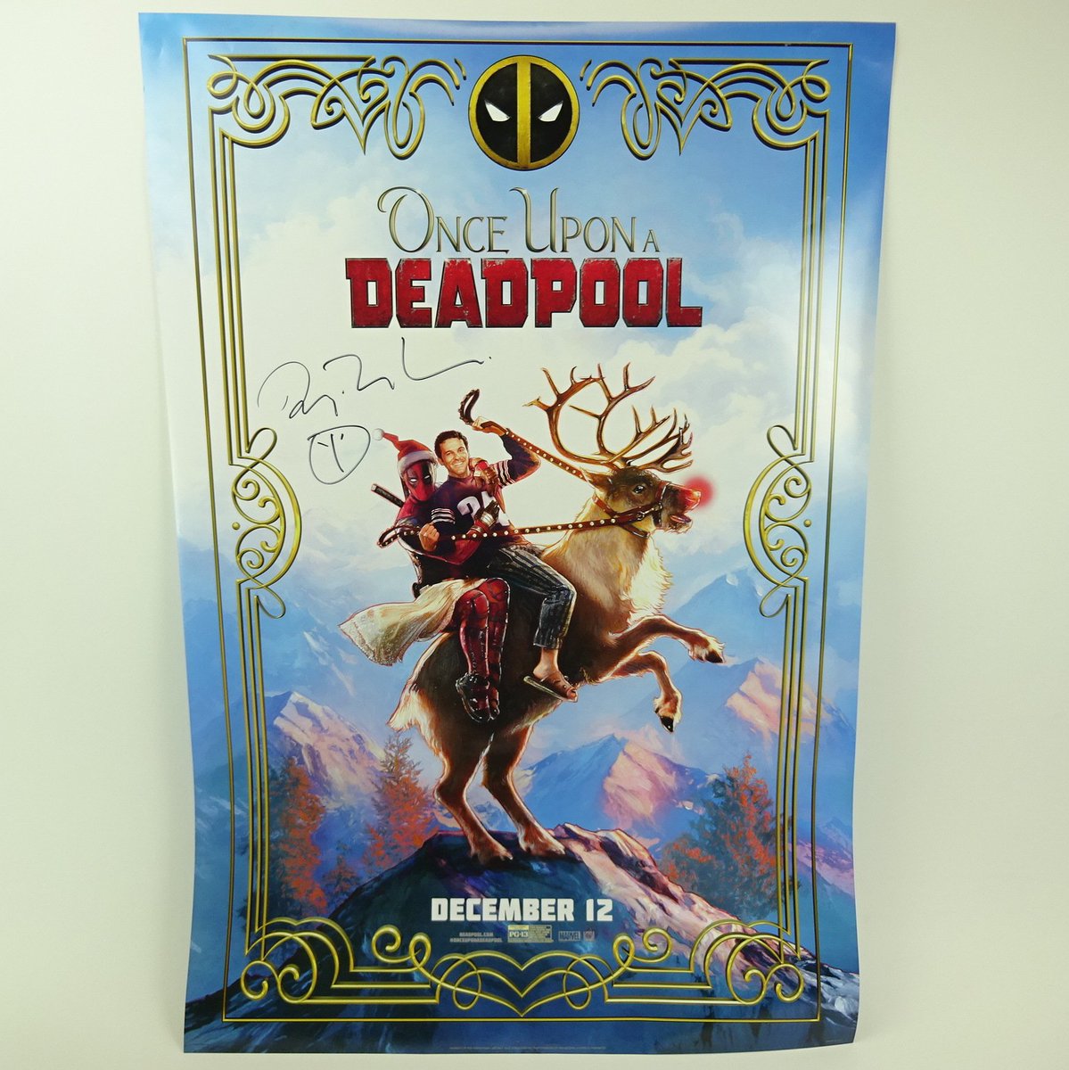 sagaftraFOUND's tweet photo. Twas the night before and you realized you had the perfect gift for the #comic fan in your life! Bid to own a #OnceUponADeadpool poster signed by @VancityReynolds +limited edition Pez dispenser & a #POPDoll
Proceeds benefit @sagaftraFOUND
Bid here:
https://t.co/8Lmm6cBMP7 https://t.co/uwziGsgcru