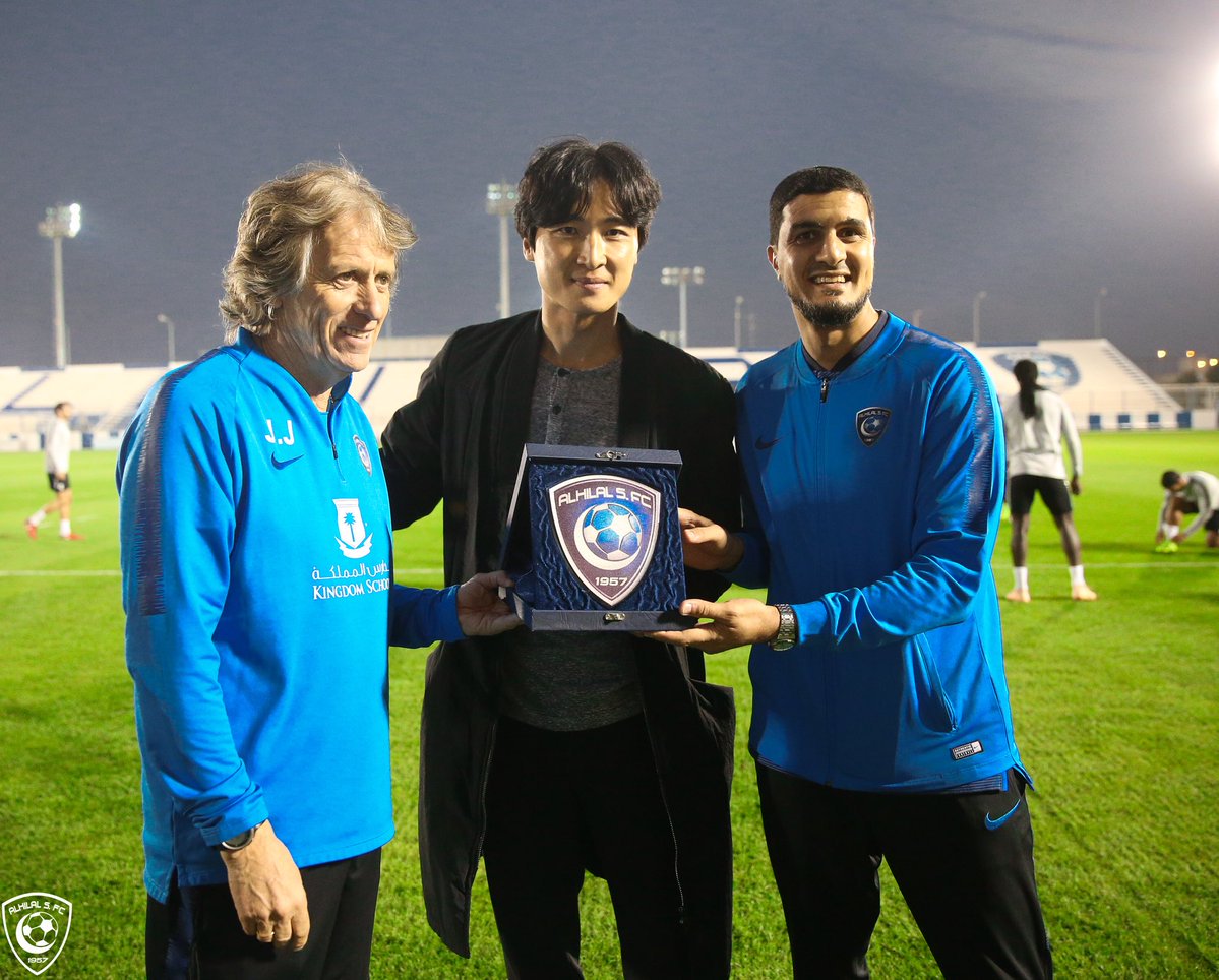 نادي الهلال السعودي (@Alhilal_FC) on Twitter photo 2018-12-11 21:34:20 🎥| كواك تاي هي.. 👏🏼 كواك تاي هي.. 👏🏼 #فيديو_الهلال #الهلال 🎥| كواك تاي هي.. 👏🏼 كواك تاي هي.. 👏🏼 #فيديو_الهلال #الهلال