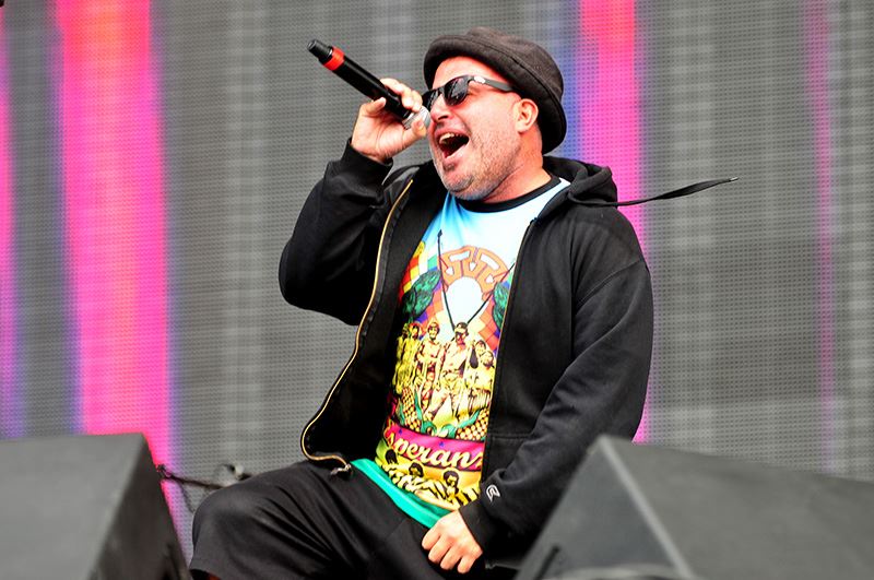 Se viene año nuevo! <a href="/chicotrujillo/">chicotrujillo</a> @movistararena entradas online: puntoticket.com/evento/un-ano-…