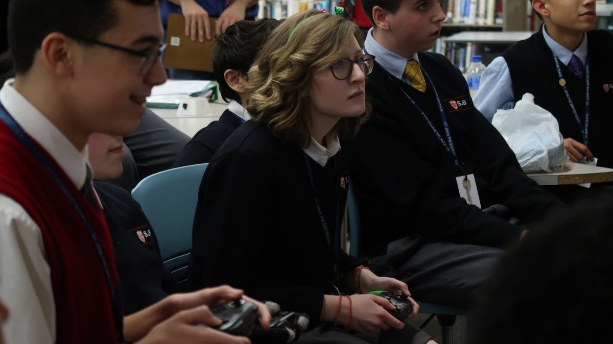 SJB_DHS's tweet photo. 🎮SJB's 1st Video Game Competition!! 🏆
👨‍🎓64 students grades 9-12 
📍Library's new Media Wall TV
❓Fundraiser for the Astronomy Club
💵Purchase SJB's first solar telescope. 🔭
📷Full album on facebook: @SJBAdmin
📆Next compeition: Spring

#SJBDHS #VideoGameCompetition https://t.co/bPcKFaUYv2