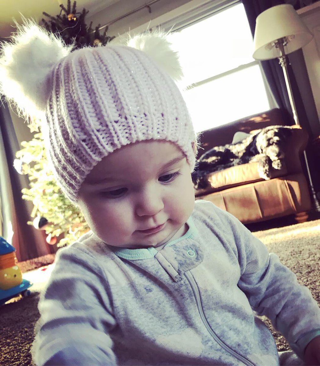 StephGradyTV's tweet photo. Pom-pom ready. #winterbaby #thosecheeksthough https://t.co/S7jbnw219n