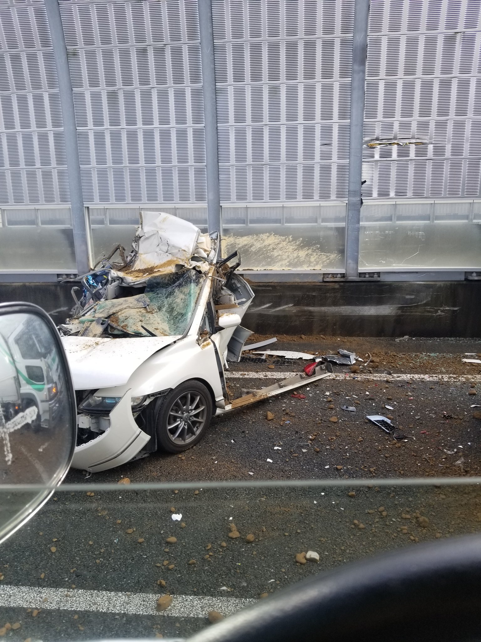 事故 圏央道外回り あきる野周辺で多重事故 車が複数大破している模様 渋滞 まとめダネ 事故 圏央道外回り あきる野周辺で多重事故 車が複数大破している模様 渋滞 まとめダネ