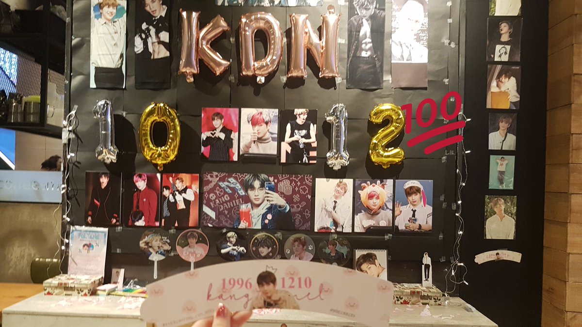 minhyunfox0809's tweet photo. #everlasting_luv_niel @Nielables The whole cafe was decorated everywhere it's so pretty and lovely💕TYSM for having this event &amp; those at admin table are really friendly too^^ I really enjoyed my time while I was there even if it was for a short while 😊 https://t.co/GZiF9H6Op9