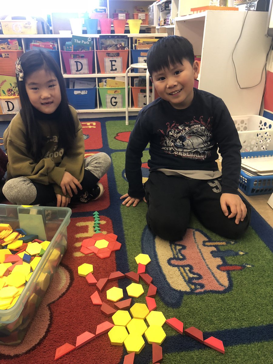 msgrillo1's tweet photo. Having fun with shapes! #msgrilloWOS https://t.co/vbW1sQHS9q