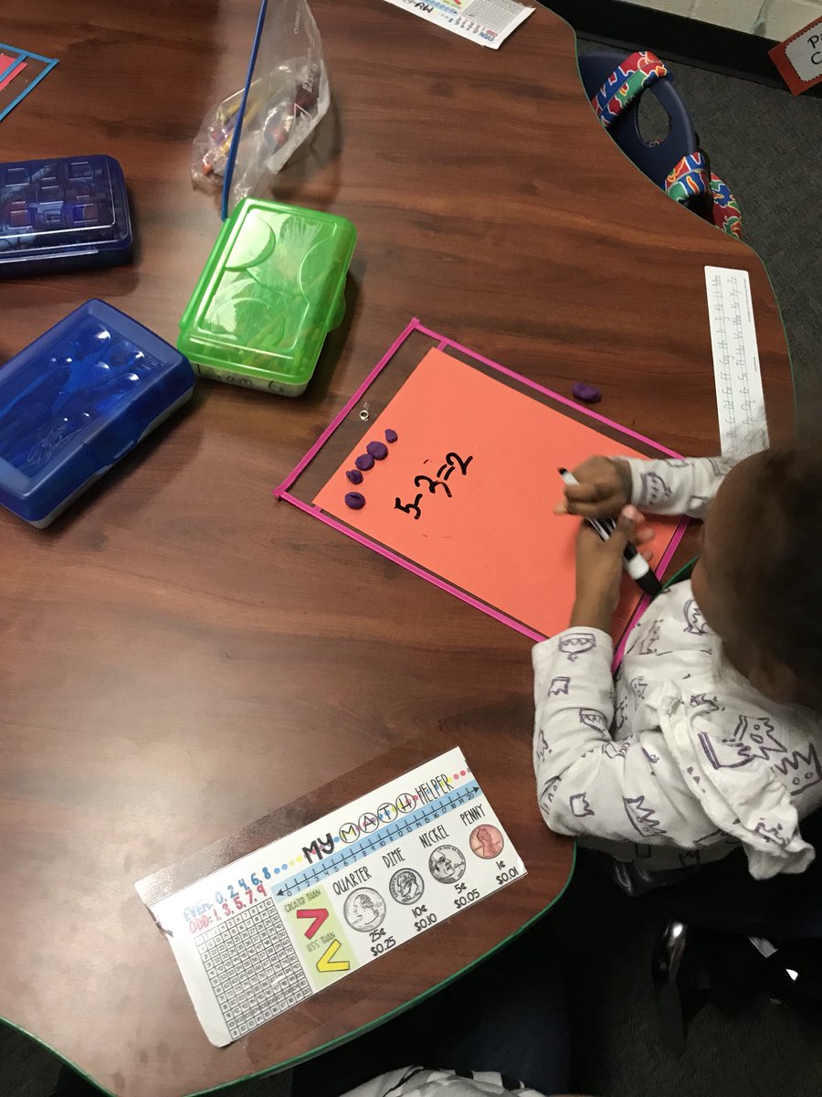 MissBlann's tweet photo. PlayDough Smash! Using play dough to learn subtraction 💕 #kindermath @ricetylerisd @tylerisd https://t.co/X7R2WZbbpD