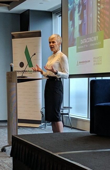 tonyfish's tweet photo. Dr. Stephanie Fahey , CEO, Austrade. Next up #dataconomy2018 https://t.co/8pktN8RyM1