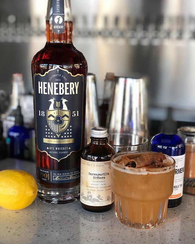 HeneberyWhiskey's tweet photo. Come grab your #DecemberNights #Balboa cocktail @waypointpublic benefitting @lovebalboapark #daremaximavirtus #henebery #heneberywhiskey #californiawhiskey #sdspirits https://t.co/Ud2aIfj7M2 https://t.co/Ciiqxeg2GX