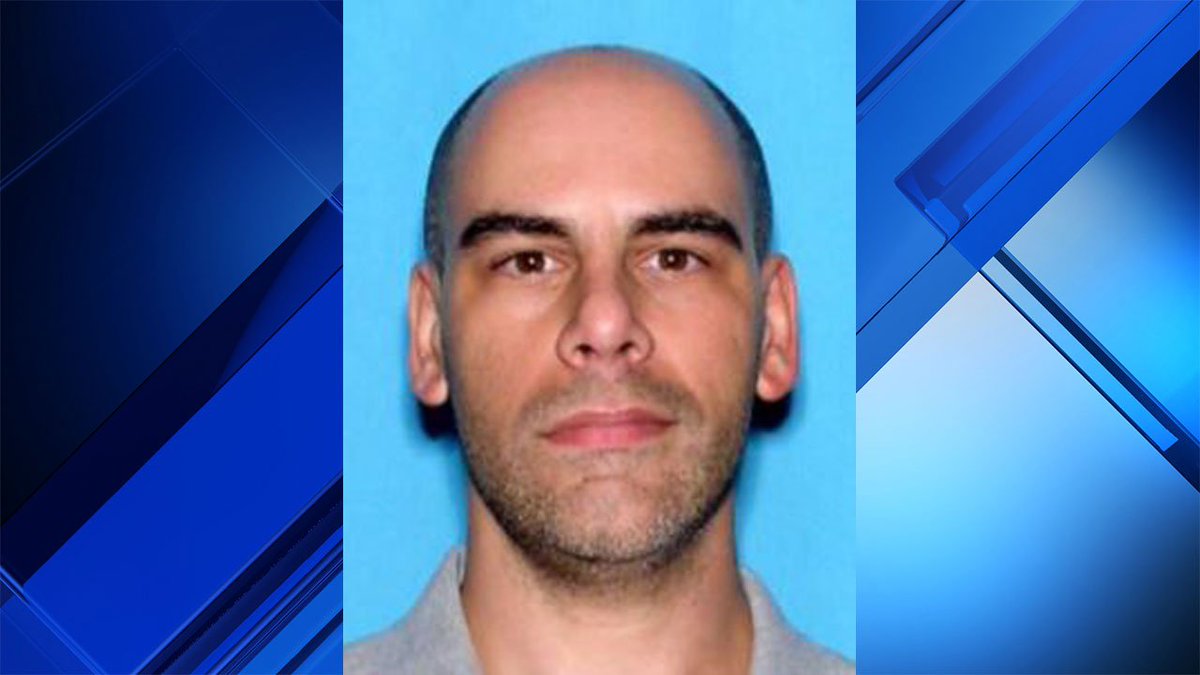 Police look for clues after man is found dead in Miami Gardens bit.ly/2Es7vwt https://t.co/zHKkhIDtyR