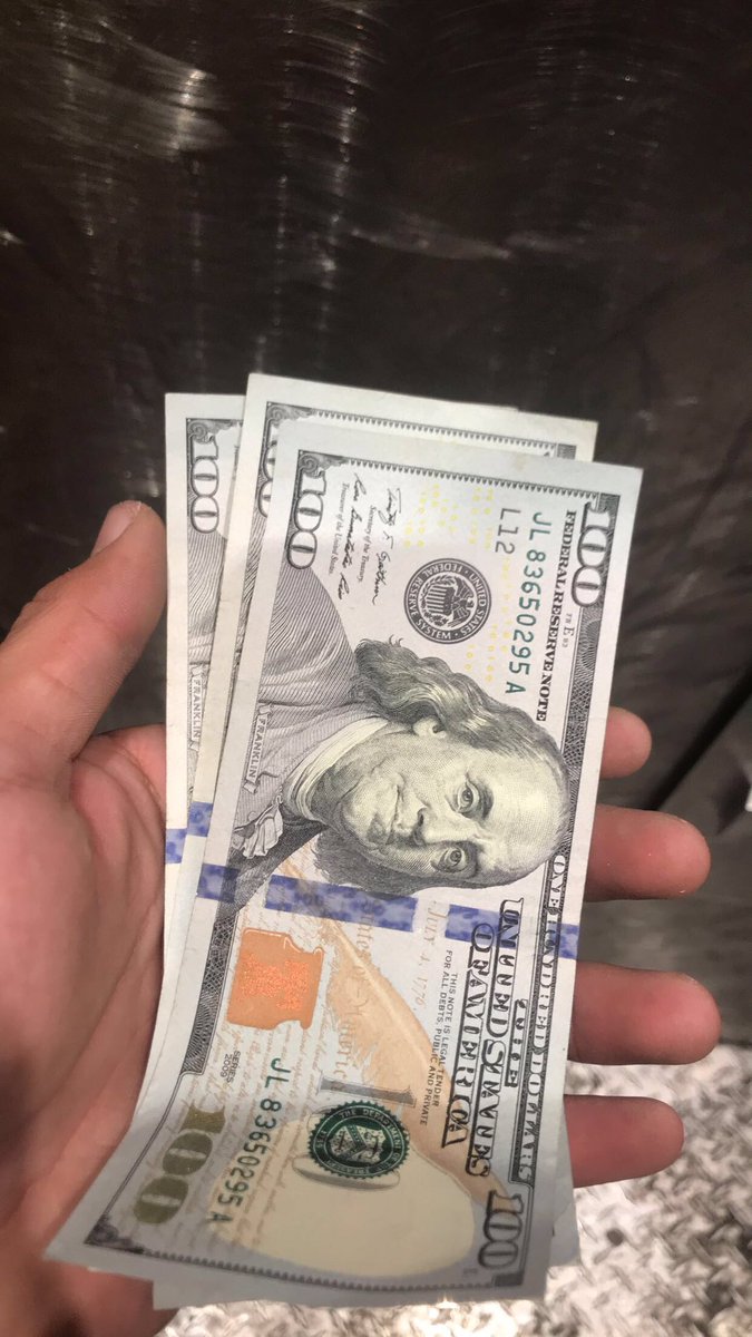 iioscar_'s tweet photo. Rt and you’ll get a $300 tip too 😌🤝 https://t.co/Mc2jsTjMXI