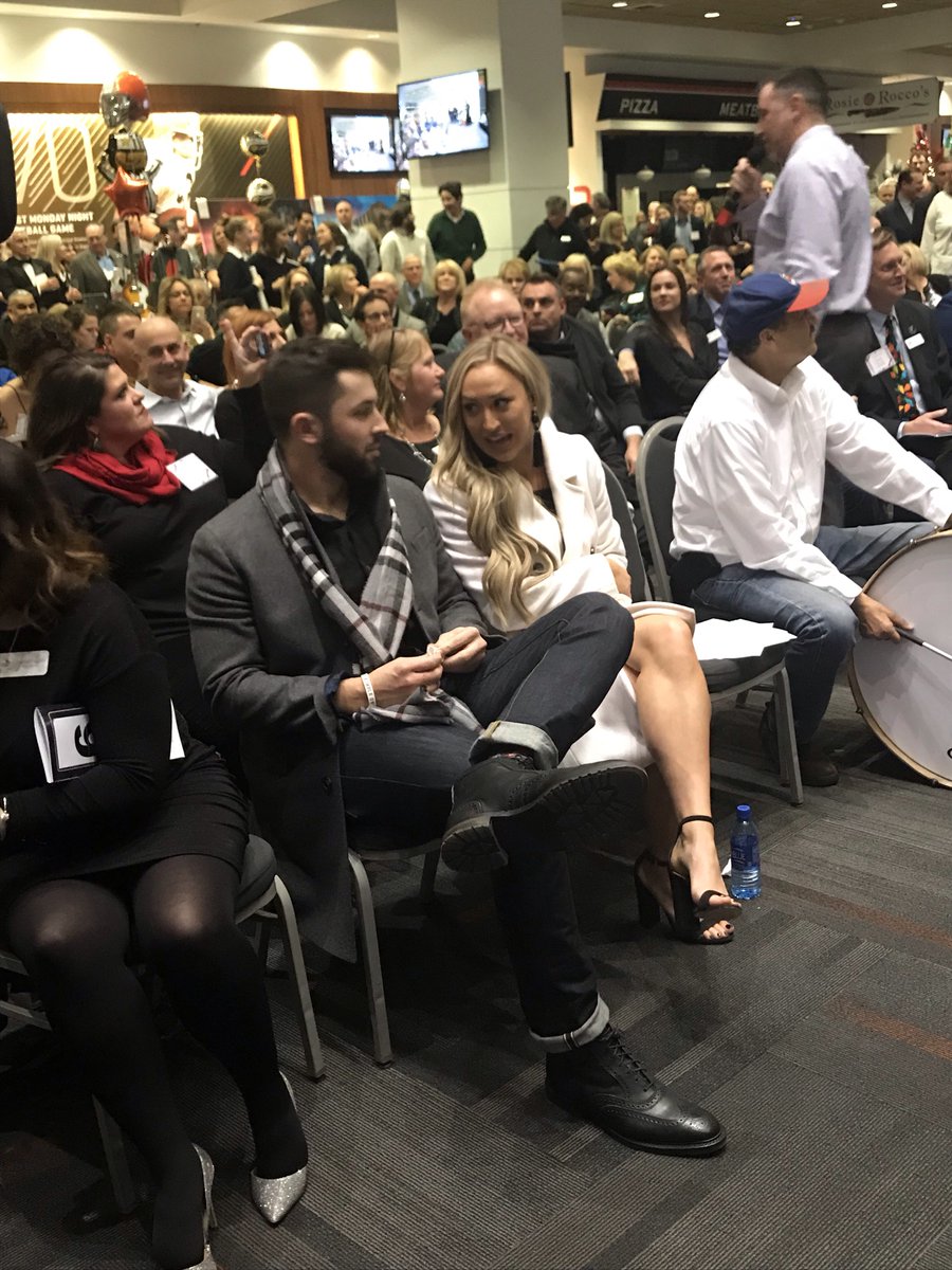 provhouseCLE's tweet photo. On the auction block now-dinner for four with @bakermayfield and @emily_wilk at Greenhouse Tavern. #DecktheHouse2018 https://t.co/DglD9YvYlf