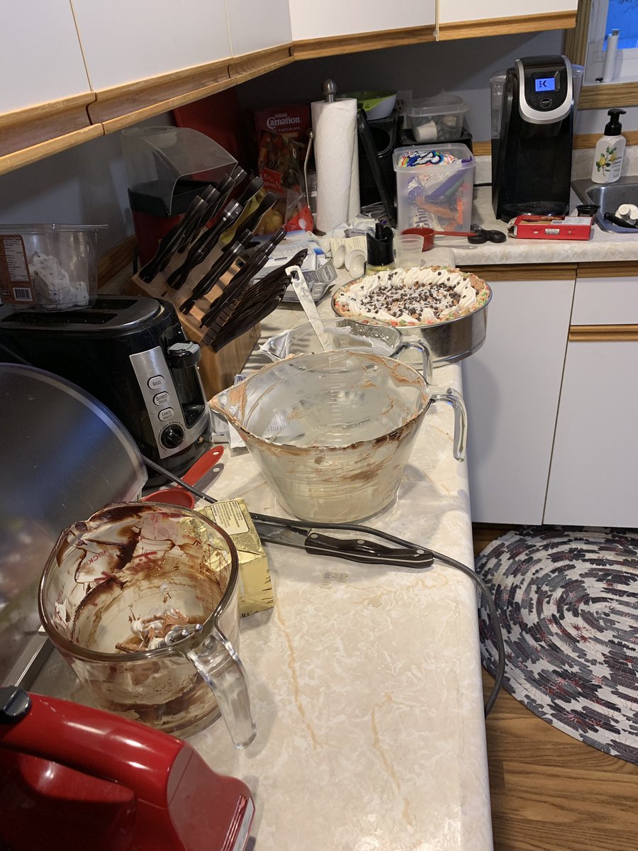 jennialton's tweet photo. Who knew cooking was going to cost me 3 bandaids, one spatula, a measuring cup, and some parts of the accent decorator. #ambulance #cookingisntforwimps #neednewtools https://t.co/pgD3RzB3v7