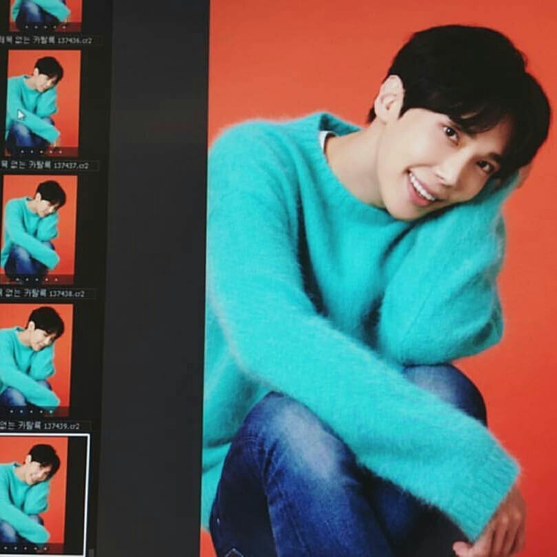 rousromeojung's tweet photo. 따뜻하게 앙고라니트☃️미리 메리 크리스마스🎄
#따뜻한미소를가진 #박정민 #parkjungmin #angora #knit #styling #winterstyle #wintertime2018
@sunmin_ah  IG https://t.co/eXIXqCmKHz