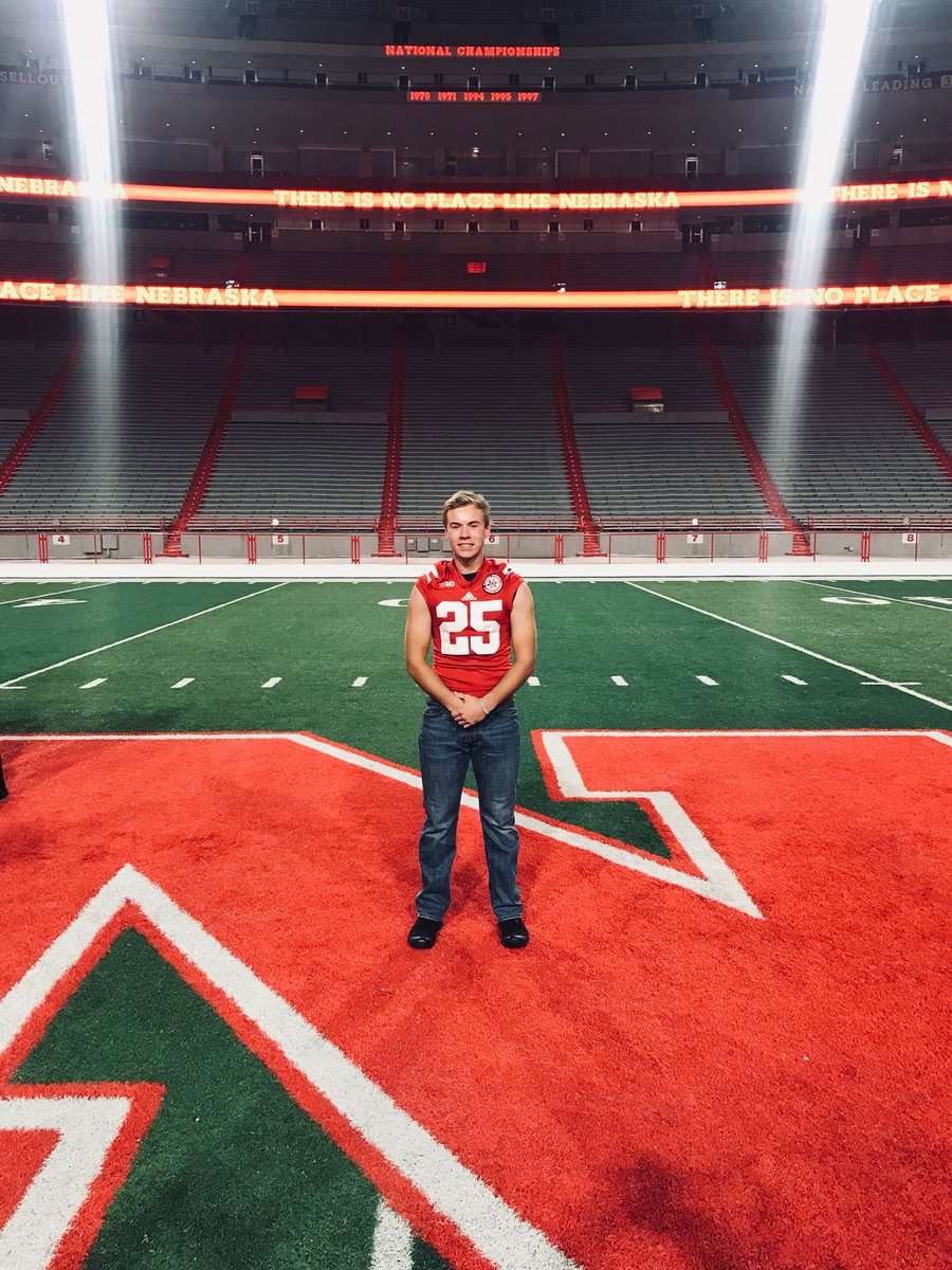 heins_47's tweet photo. I’m excited and honored to receive a walk on offer from the University of Nebraska. Thanks to @coachwilhite and @CoachZachCrespo for the opportunity! There is no place like Nebraska! GBR! #HOMEGROWN https://t.co/OvgjydJT9I