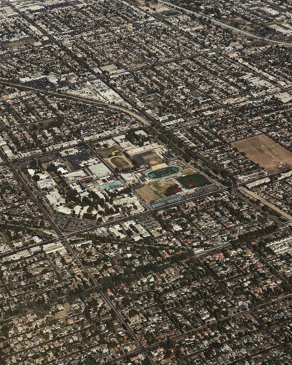 nVe_apts's tweet photo. We're loving this bird's eye view of #NoHo! 😍

📸: IG @ zaaaaavvvian https://t.co/Eg02z3S42E