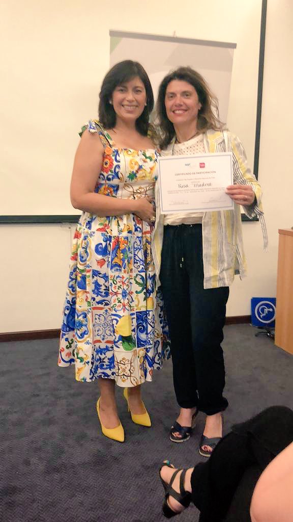 Flo_walls's tweet photo. Hoy @Rmadera6Rosa recibiendo su certificado del Media Trainning para expertas 2018 en la premiación de @Hay_Mujeres!!!👏👏👏 https://t.co/psSyZegRWR