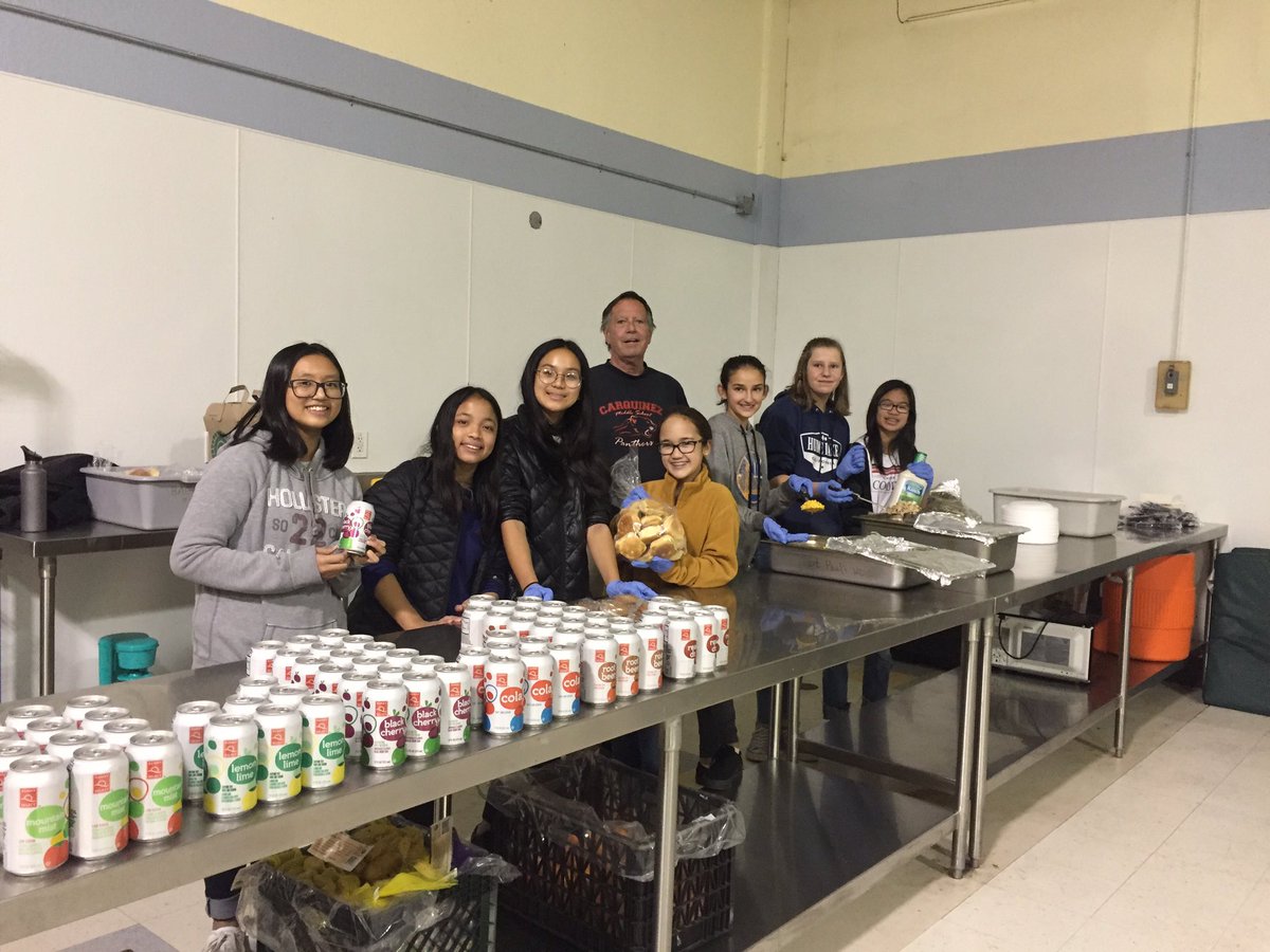 SequoiaMSGiants's tweet image. Great to see Sequoia students #volunteering in the community #CJSF