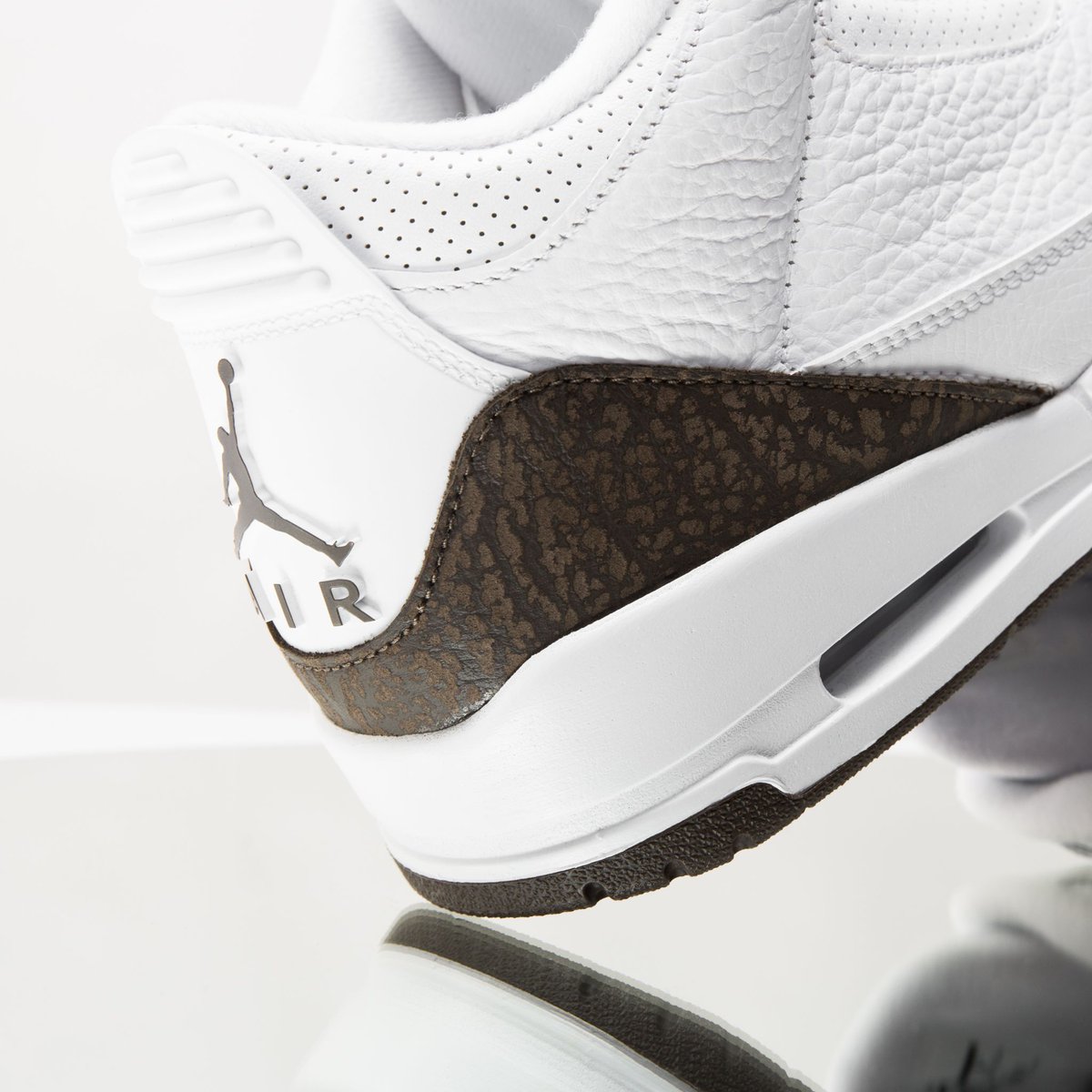 air jordan 3 retro white dark mocha & chrome