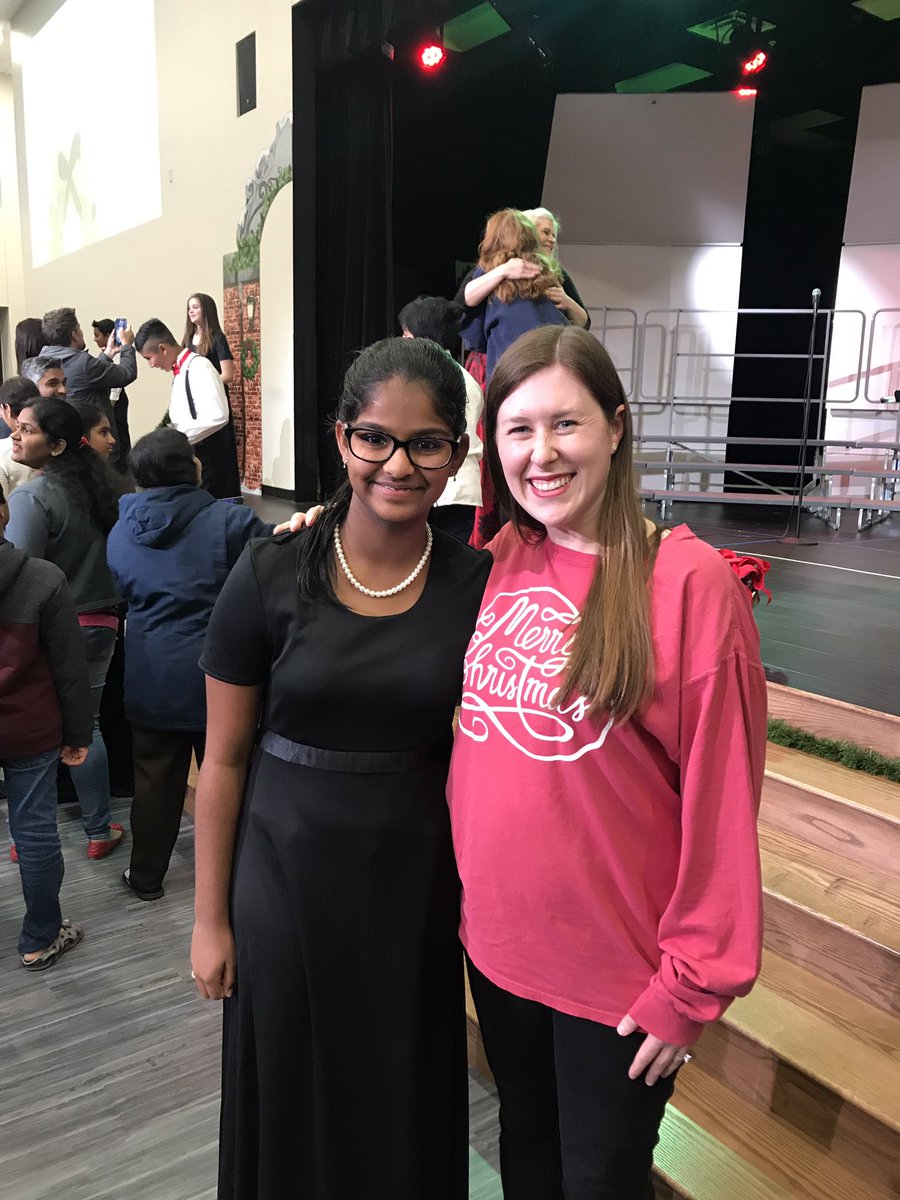MrsBrownGT's tweet image. Loved seeing these former Lee Spurs sing at the @CMSWestChoirs concert tonight! So proud of them! #yellow5 #CISDOurStory