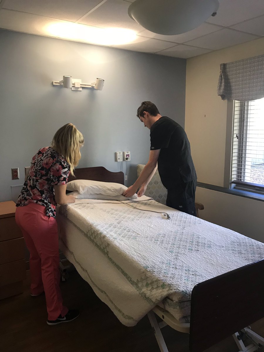 wardHS12's tweet photo. Laney Honors Fundamental Students in their Clinicals at the Davis Community #nhcsCTE #cte https://t.co/VYrNvNyArg